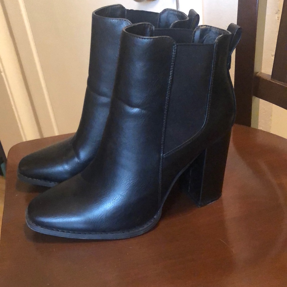 JustFab 4” heel black booties